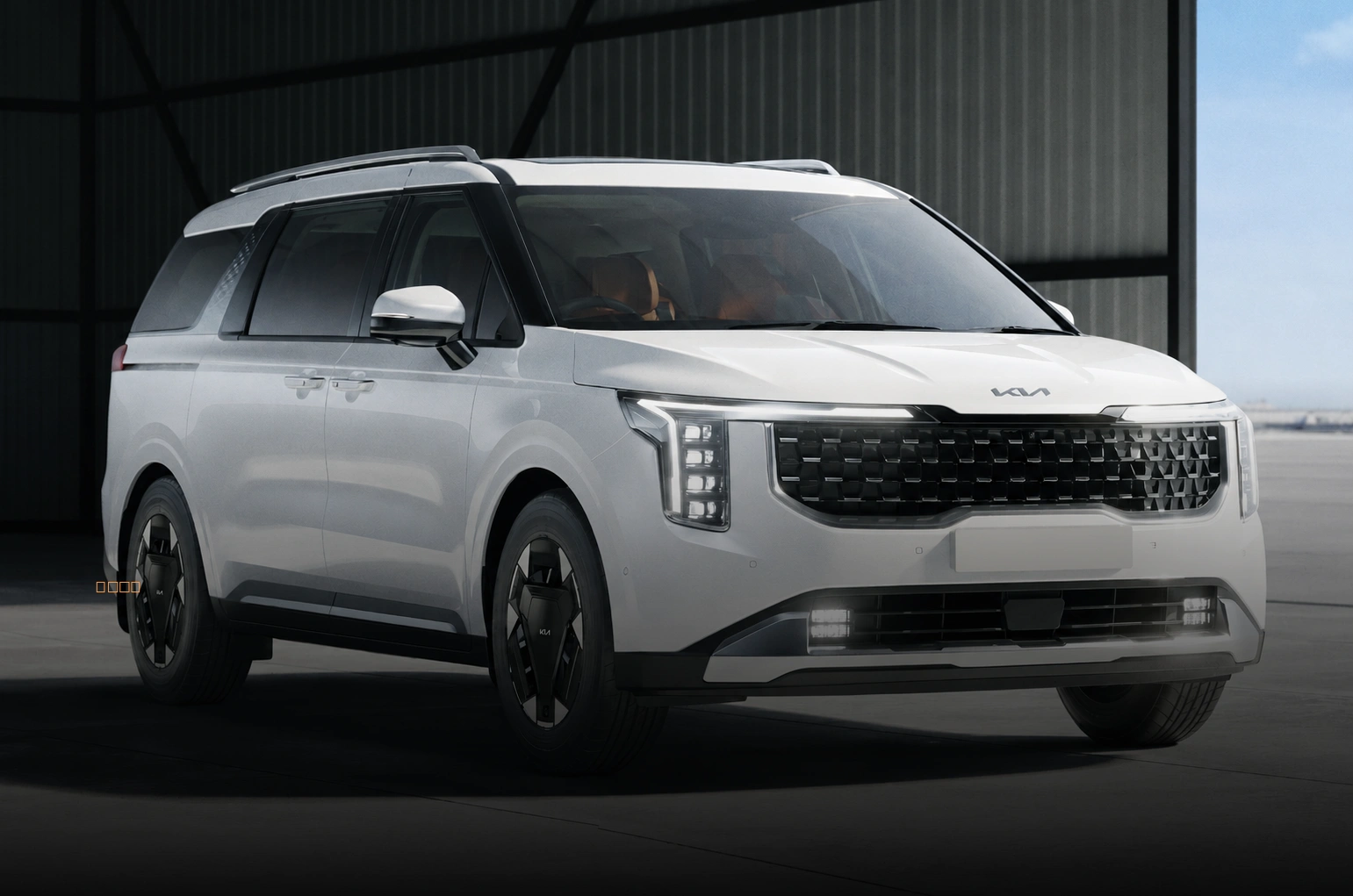 Kia Carnival hybrid pre-bookings open ahead of India launch